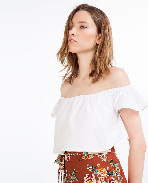 OFF-THE-SHOULDER TOP