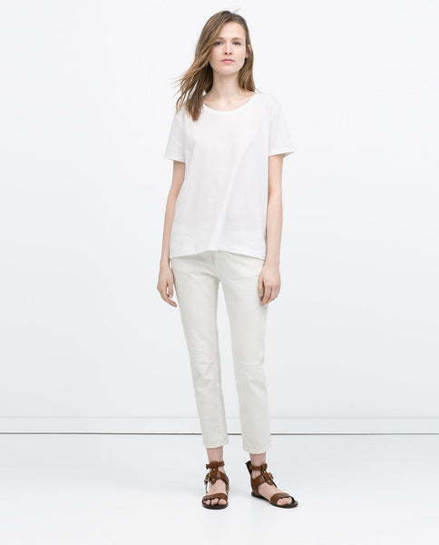 T-SHIRT WITH ASYMMETRIC HEM